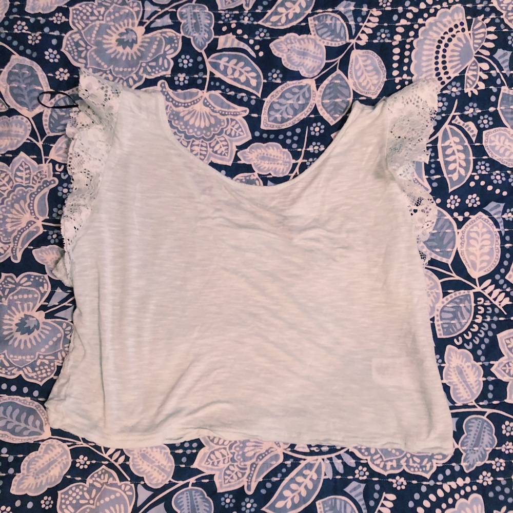 ☆ Divided Cropped Blouse ☆